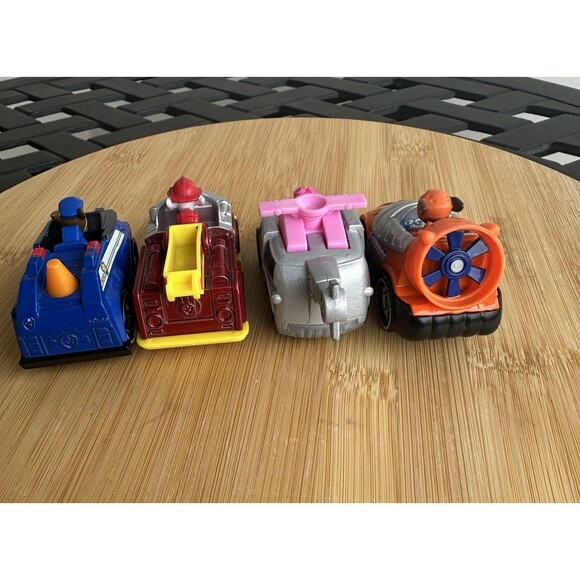 PAW Patrol True Metal Die-Cast Vehicles Lot of 4 Chase Marshall Skye & Zuma - Picture 2 of 9